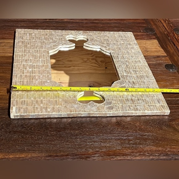 Mother of Pearl Capiz Shell Handmade Mosaic Floral Wall Art Mirror 16" x 16" - Picture 9 of 10